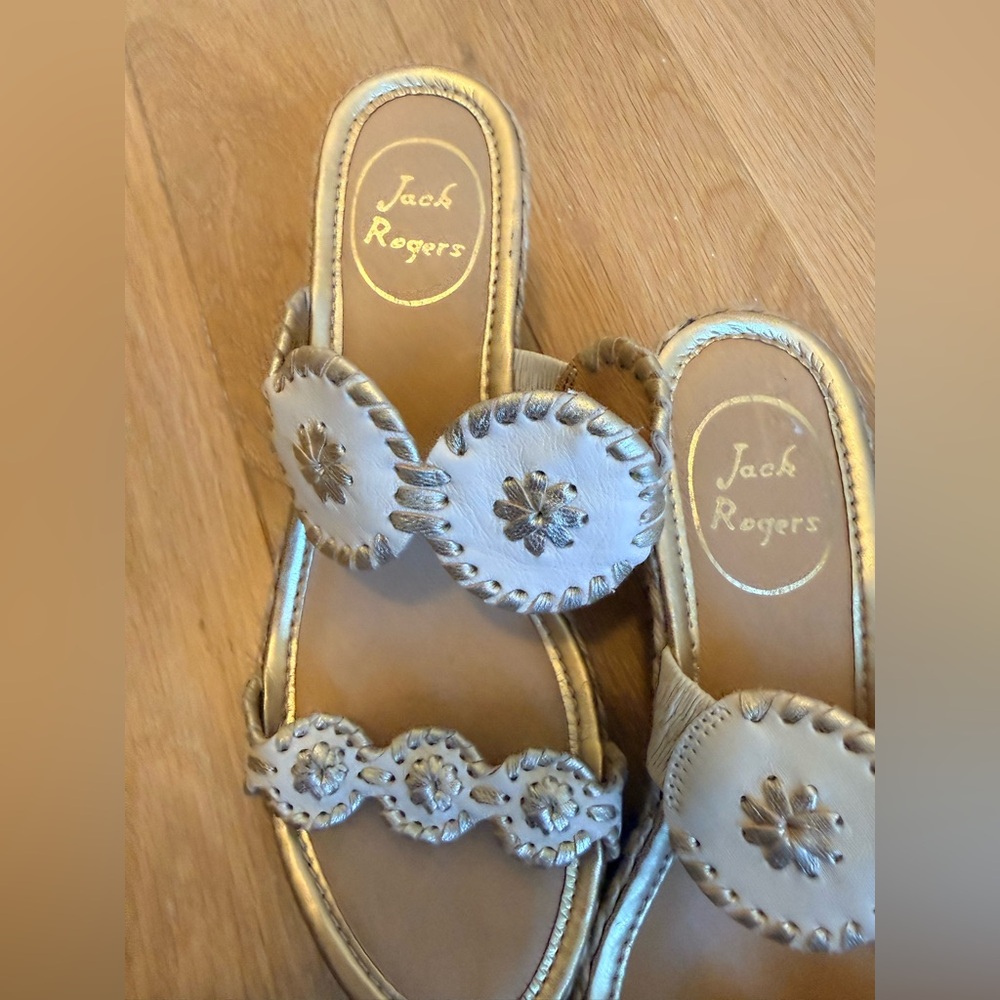 Jack Rogers Women's Cream and Gold Shelby Sandals - Picture 9 of 12